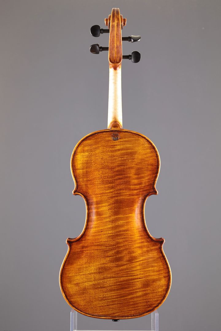 Leonhardt Rainer W. - Mittenwald Anno 2026 - Braunbärchen - 3/4 Geige - G-096k